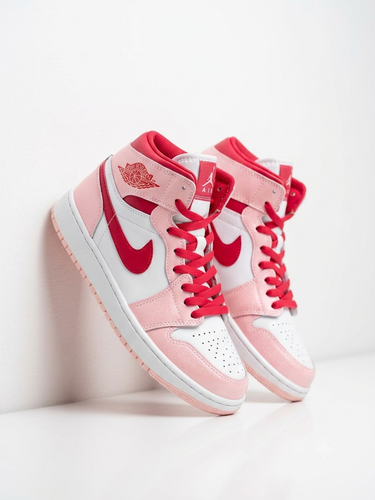 کتونی بسکتبال دخترانه ساق دار نایک ایر جردن ۱ صورتی قرمز Nike Air Jordan 1