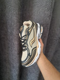 کفش کتانی اسپرت مردانه ساکونی (Saucony) مدل ProGrid - رنگ مشکی طلایی کرم