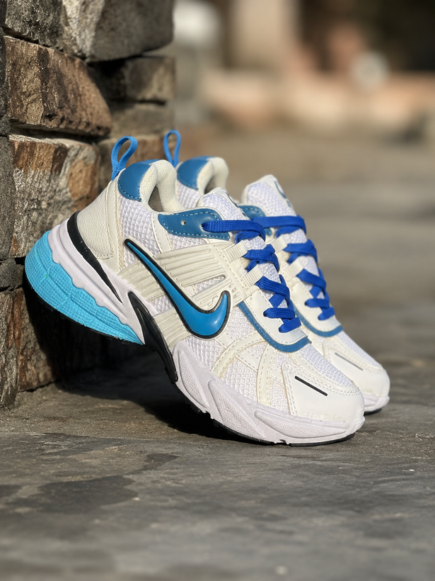 کفش کتانی دخترانه نایک وی تو کی NIKE V2K سفید آبی