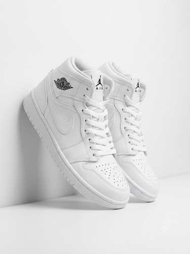 کفش بسکتبال نایکی دخترانه ایر جردن ۱ ساقدار مید تمام سفید - Nike Air Jordan 1 Mid Triple White