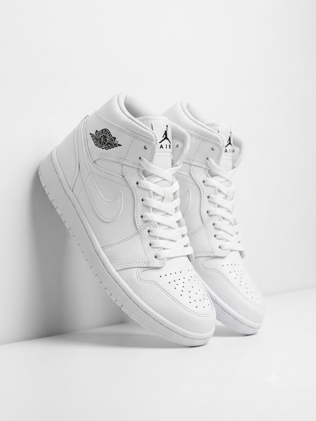 کفش بسکتبال نایکی دخترانه ایر جردن ۱ ساقدار مید تمام سفید - Nike Air Jordan 1 Mid Triple White