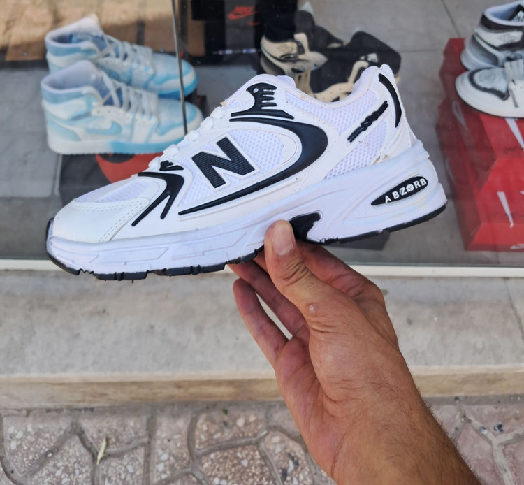 کفش نیوبالانس ۵۳۰ زنانه سفید مشکی (New Balance 530)
