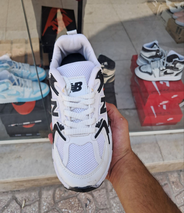کفش نیوبالانس ۵۳۰ زنانه سفید مشکی (New Balance 530)