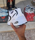 کفش نیوبالانس ۵۳۰ زنانه سفید مشکی (New Balance 530)