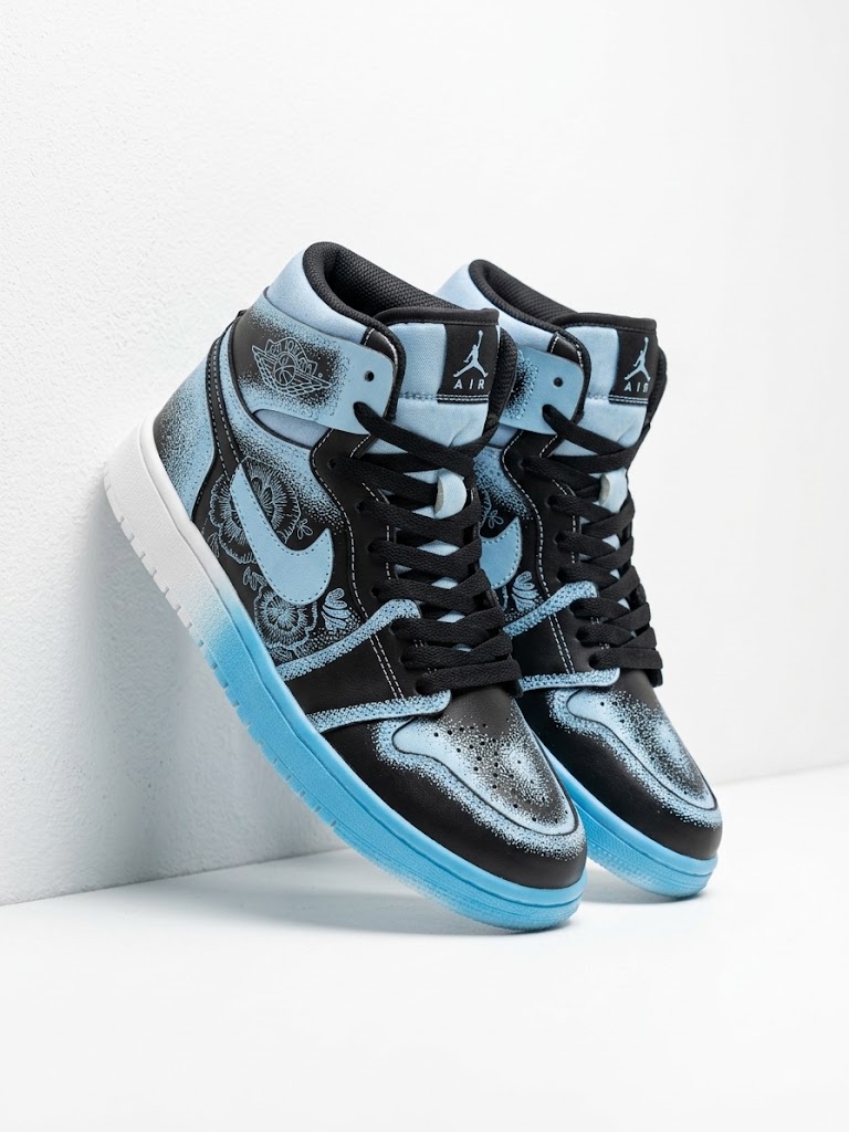 کتونی بسکتبال ساق دار دخترانه کاستوم نایک ایر جردن ۱ مشکی آبی Nike Air Jordan