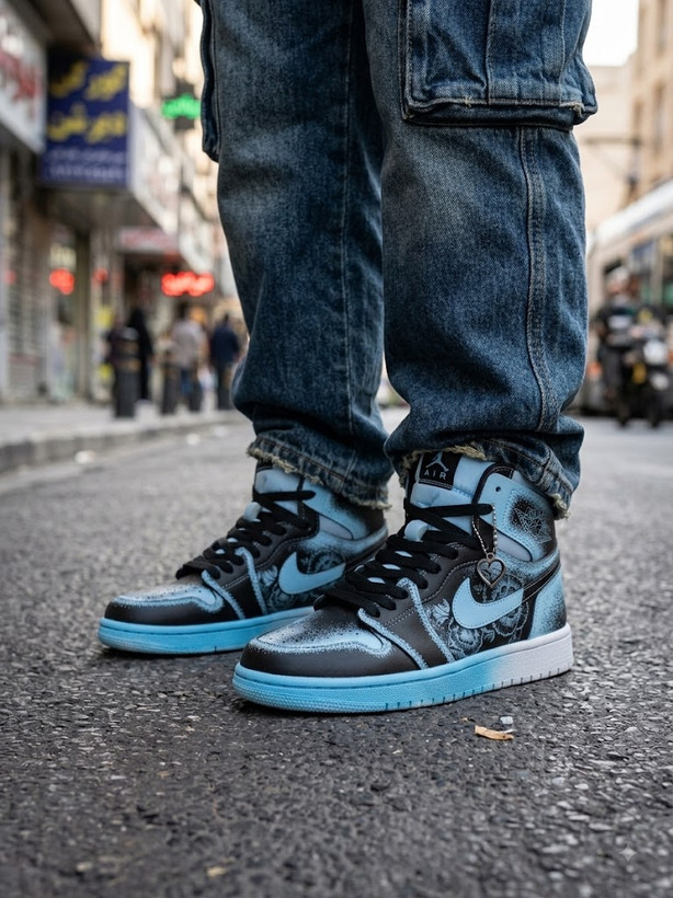 کتونی بسکتبال ساق دار دخترانه کاستوم نایک ایر جردن ۱ مشکی آبی Nike Air Jordan