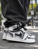 کتونی بسکتبال دخترانه نایکی ایر جردن ساقدار فمیلی مشکی سفید Nike Air Jordan 1