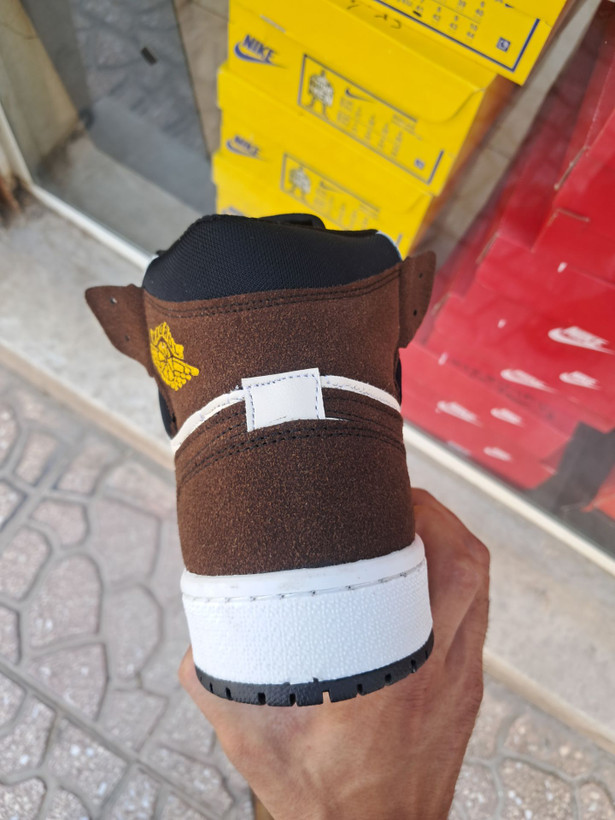 کفش بسکتبال نایکی دخترانه ایر جردن ۱ ساقدار کرم قهوه ای Nike Air Jordan