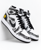 کتونی بسکتبال دخترانه نایکی ایر جردن ساقدار فمیلی مشکی سفید Nike Air Jordan 1