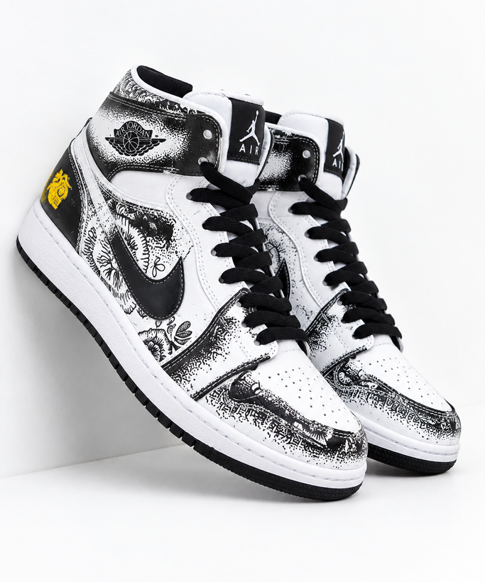 کتونی بسکتبال دخترانه نایکی ایر جردن ساقدار فمیلی مشکی سفید Nike Air Jordan 1