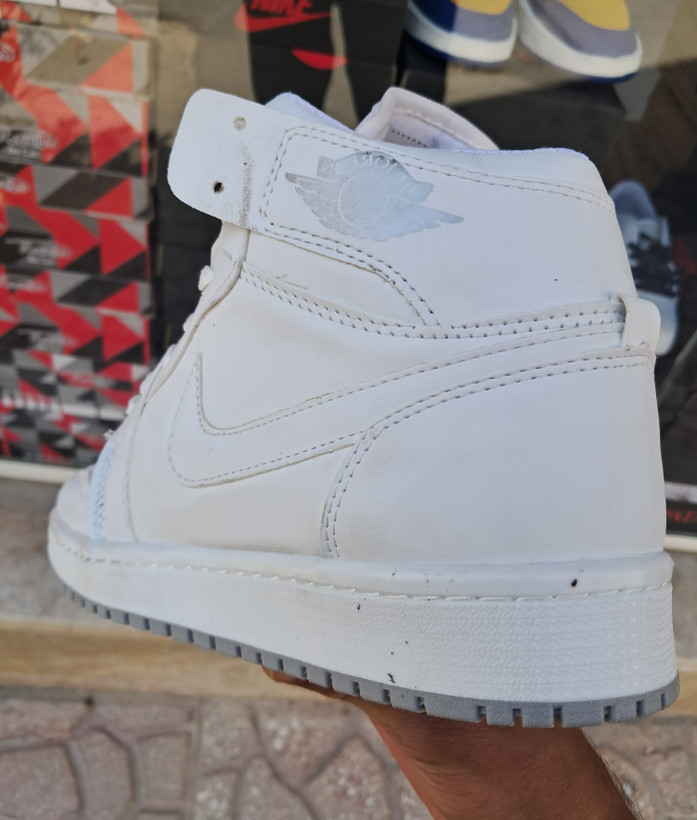 کفش بسکتبال نایکی دخترانه ایر جردن ۱ ساقدار مید تمام سفید - Nike Air Jordan 1 Mid Triple White