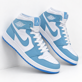 کتونی بسکتبال دخترانه ساق دار نایک ایر جردن ۱ آبی آسمانی (Nike Air Jordan 1 University Blue)