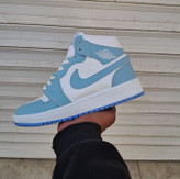 کتونی بسکتبال دخترانه ساق دار نایک ایر جردن ۱ آبی آسمانی (Nike Air Jordan 1 University Blue)